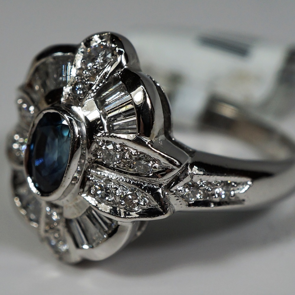 14KW Gold Genuine Sapphire & Diamond Ring - Picture 3 of 7
